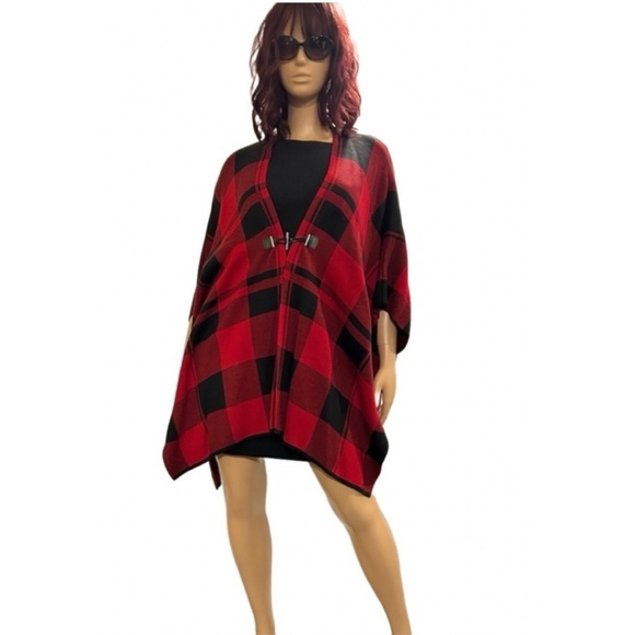 New Tommy Hilfiger Buffalo Plaid Cape NWOT - Picture 1 of 5